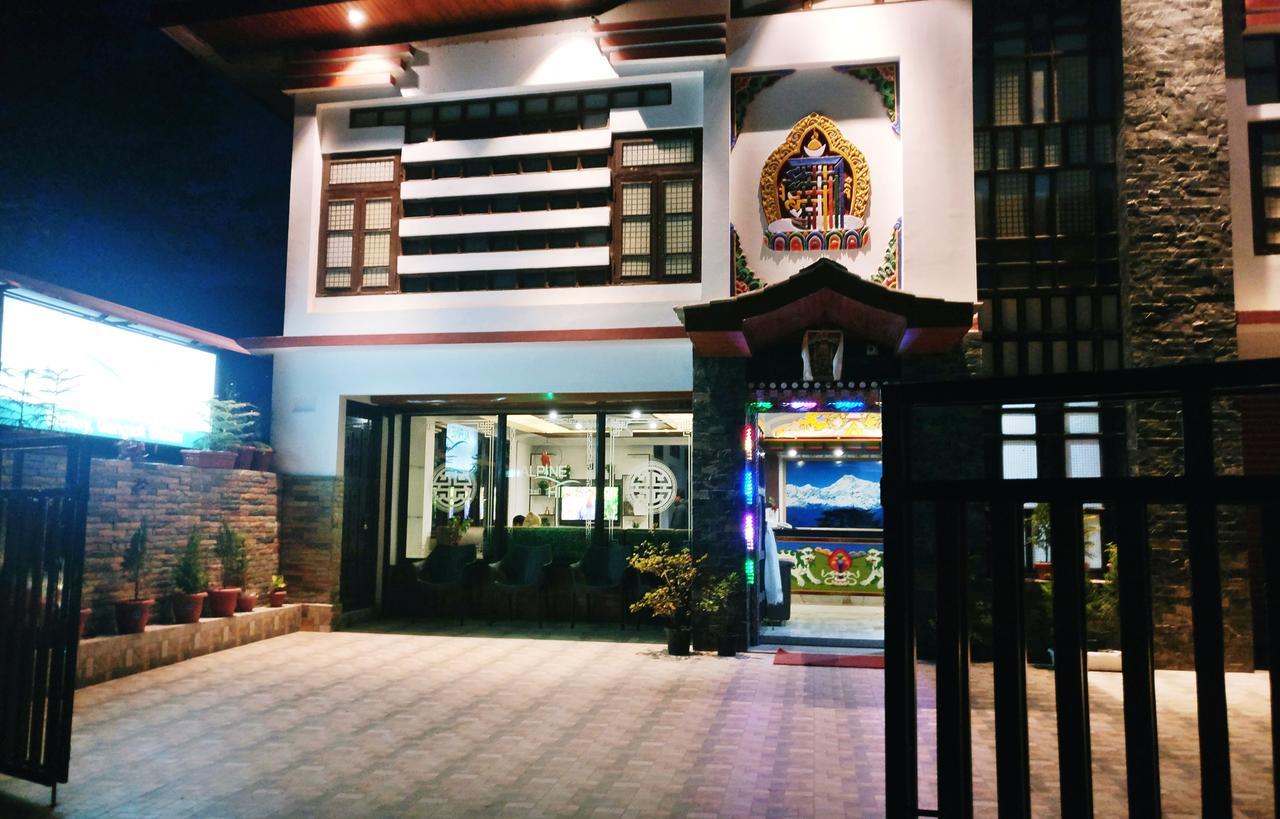 Alpine Hills Hotel Gangtok Exterior photo