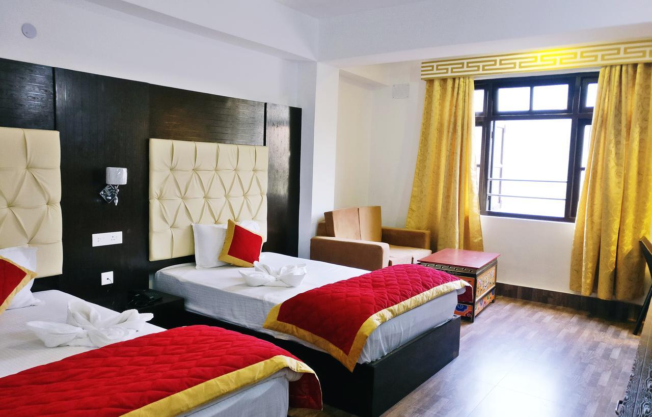 Alpine Hills Hotel Gangtok Exterior photo